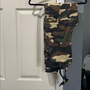 Camo cargo joggers